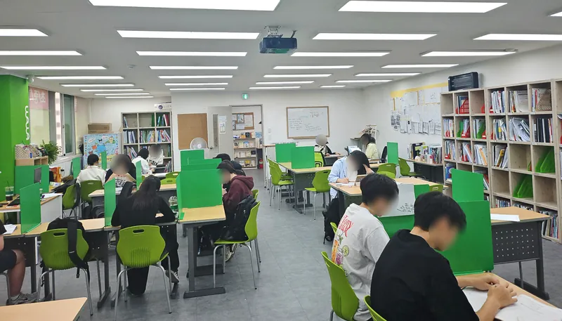 송촌점 1:1 학습코칭 강의실